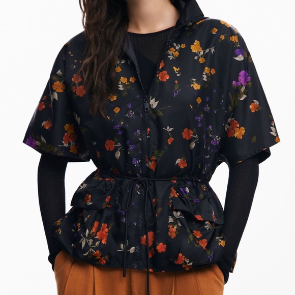 DESIGUAL PETAL ZIPPER PONCHO